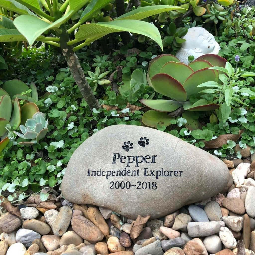 XL Tumbled River Stone | Engraved Pet Memorials | Customised Pet Memorials for Outdoors